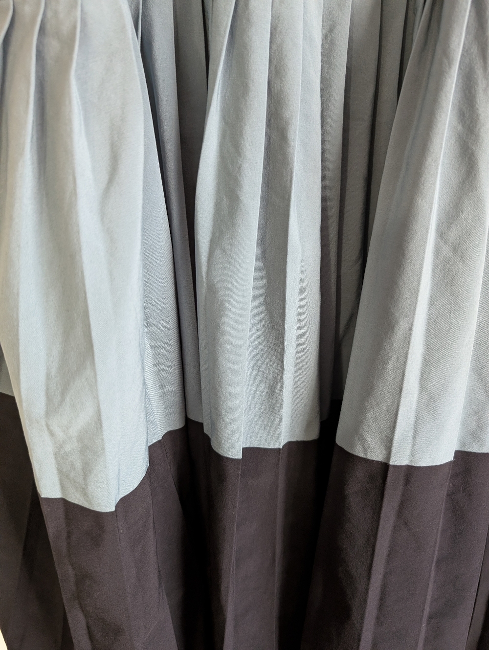 Athleta Spring Forward Pleated Tank Size L - Picture 7 of 10